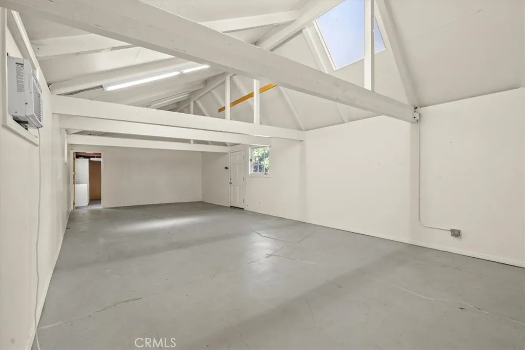 11155 Hortense Street, Toluca Lake, California 91602 home-pic-37